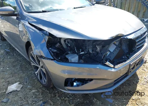 2021 Volkswagen Passat 2.0T Se z USA, uszkodzony, nr VIN 1VWSA7A38MC010350